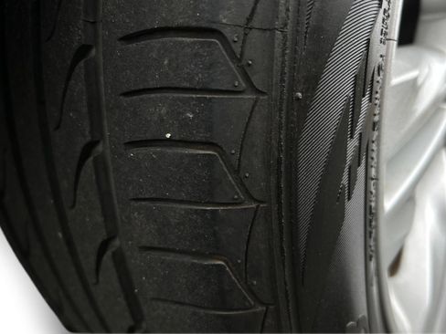 Used 2016 Jaguar XF Premium image 49