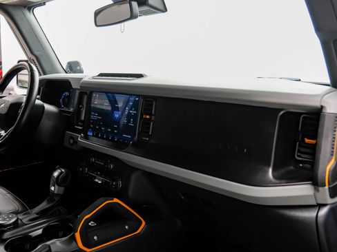 Used 2021 Ford Bronco Badlands AWD/4WD image 12