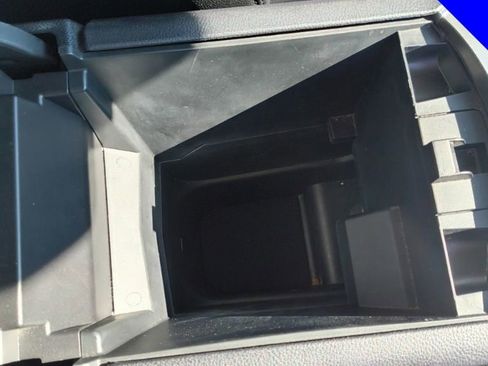 Used 2024 Ford Edge Titanium image 12