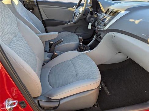 Used 2016 Hyundai Accent SE image 19