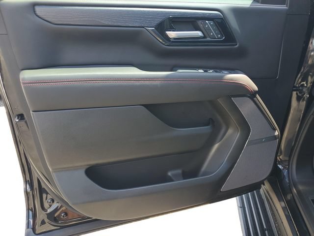 Used 2025 GMC Yukon XL AT4 Ultimate w/ LPO, Floor Liner Package AWD/4WD image 8