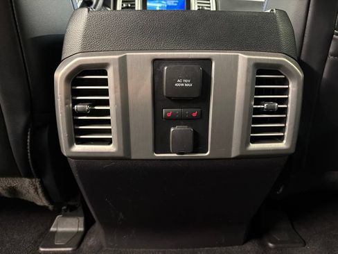 Used 2016 Ford F150 Platinum w/ Equipment Group 701A Luxury AWD/4WD image 37