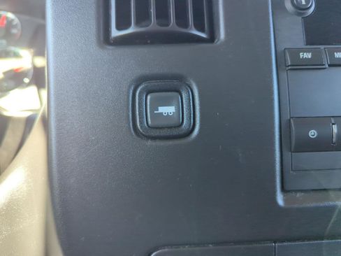 Certified 2024 Chevrolet Express 2500 w/ Driver Convenience Package image 22