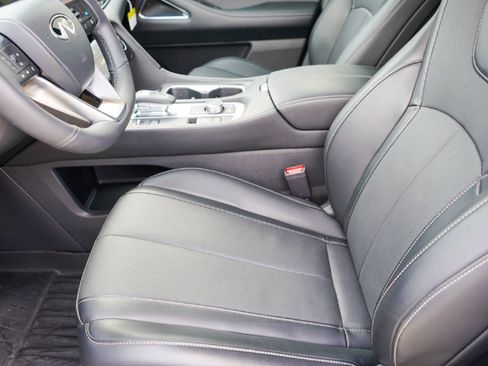 Certified 2026 INFINITI QX60 Luxe w/ Cargo Package image 8