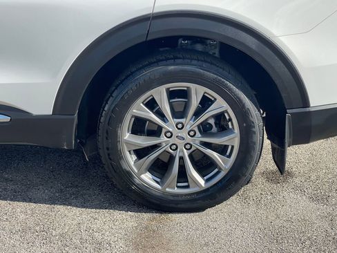 Used 2022 Ford Explorer XLT w/ Equipment Group 202A image 27