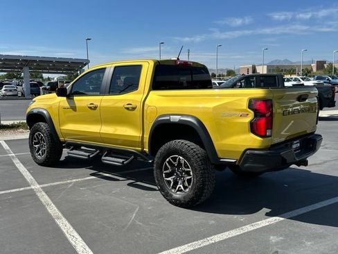 Used 2023 Chevrolet Colorado ZR2 w/ ZR2 Convenience Package III AWD/4WD image 11