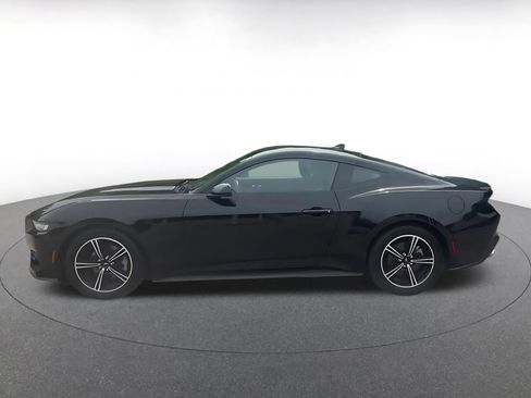 Used 2024 Ford Mustang Premium image 9