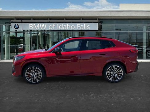 New 2026 BMW X2 M35i w/ Technology Package AWD/4WD image 4