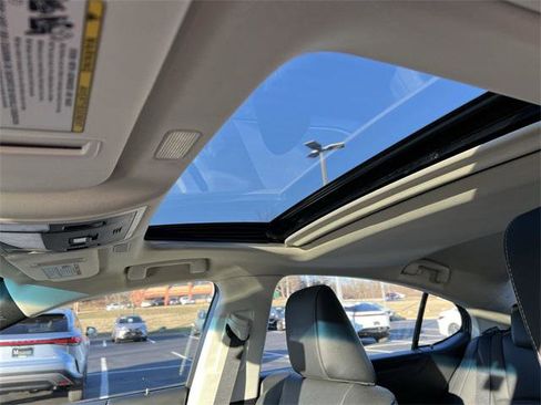 Certified 2025 Lexus ES 300h 300h image 20