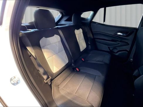 New 2026 Chevrolet Trax RS w/ Sunroof Package FWD image 6