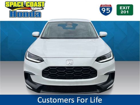 New 2026 Honda HR-V LX image 8