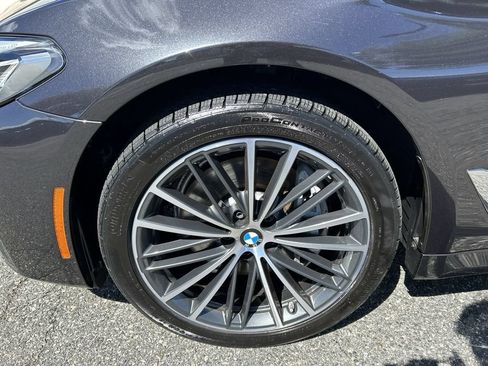 Used 2023 BMW 540i xDrive w/ Convenience Package AWD/4WD image 10