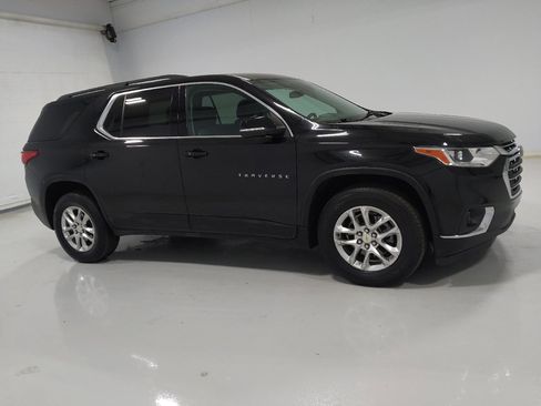 Used 2021 Chevrolet Traverse LT w/ LPO, Cargo Package AWD/4WD image 11