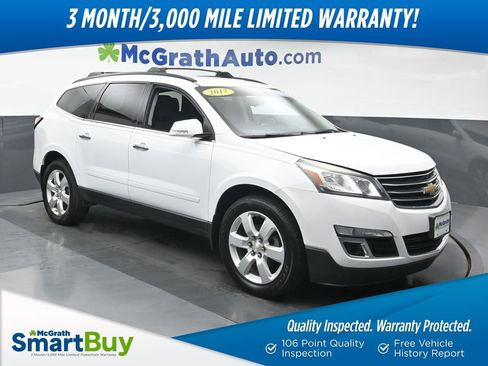 Used 2017 Chevrolet Traverse LT w/ Style and Technology Package image 1