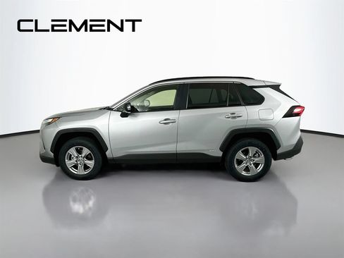 Used 2025 Toyota RAV4 LE AWD/4WD image 6