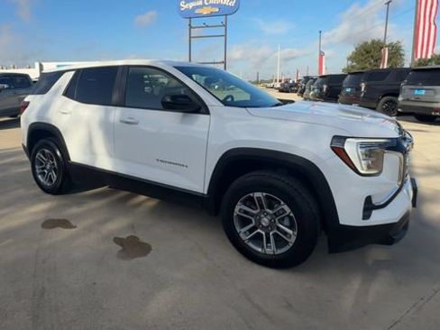 Certified 2026 GMC Terrain Elevation FWD image 2