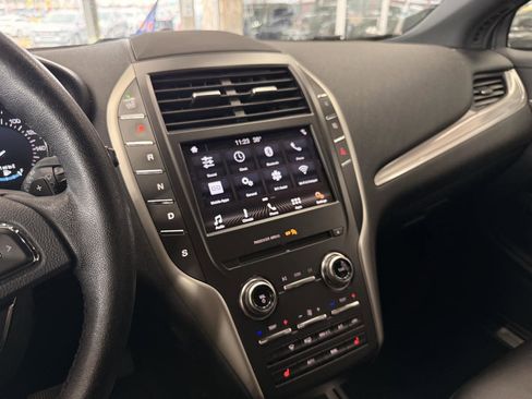 Used 2019 Lincoln MKC Premiere image 54