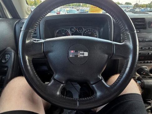 Used 2008 HUMMER H3 Luxury image 17
