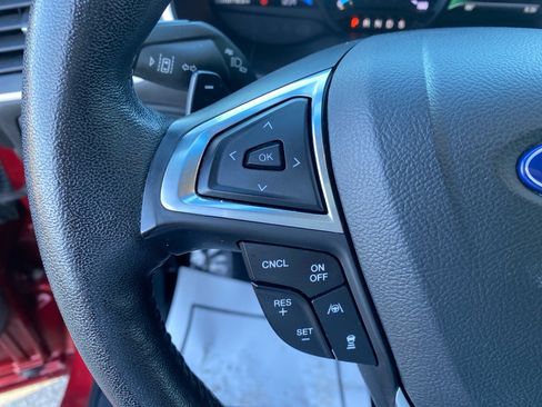 Used 2019 Ford Edge SEL w/ Equipment Group 201A AWD/4WD image 20