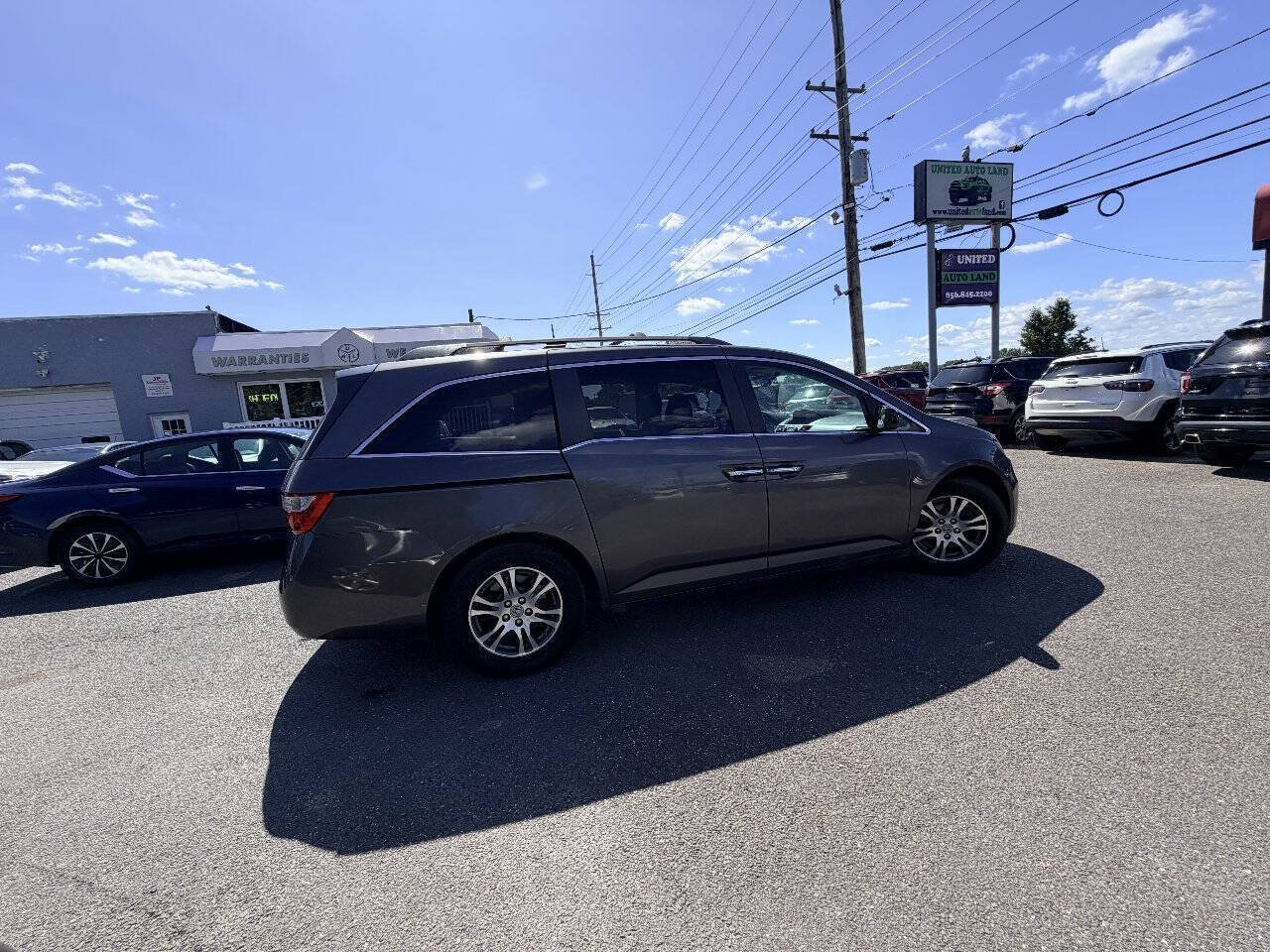 Used 2011 Honda Odyssey EX image 12