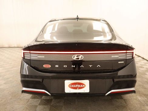 Used 2025 Hyundai Sonata Limited FWD image 5