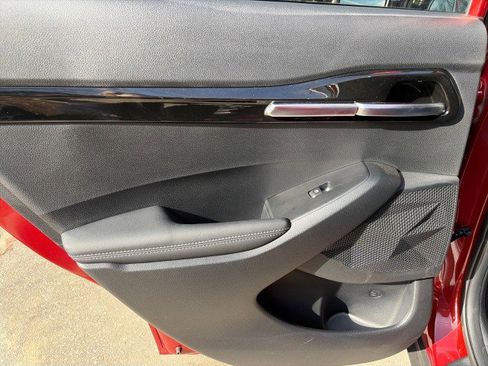 Used 2024 Kia Seltos S image 31