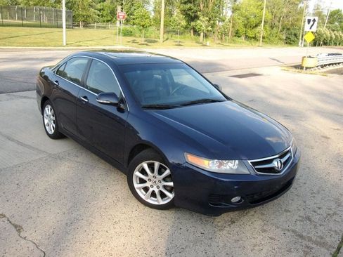Used 2007 Acura TSX w/ Navigation FWD image 2