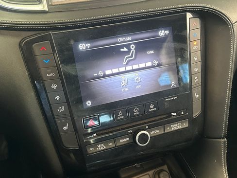 Used 2023 INFINITI QX50 Luxe FWD image 21
