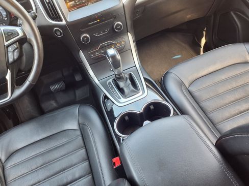 Used 2015 Ford Edge SEL w/ Equipment Group 201A AWD/4WD image 11