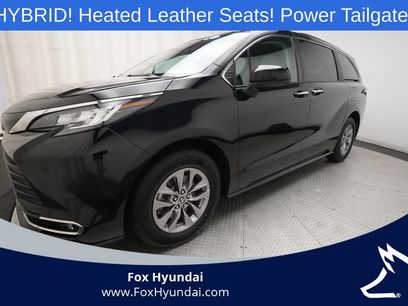 Used 2023 Toyota Sienna XLE