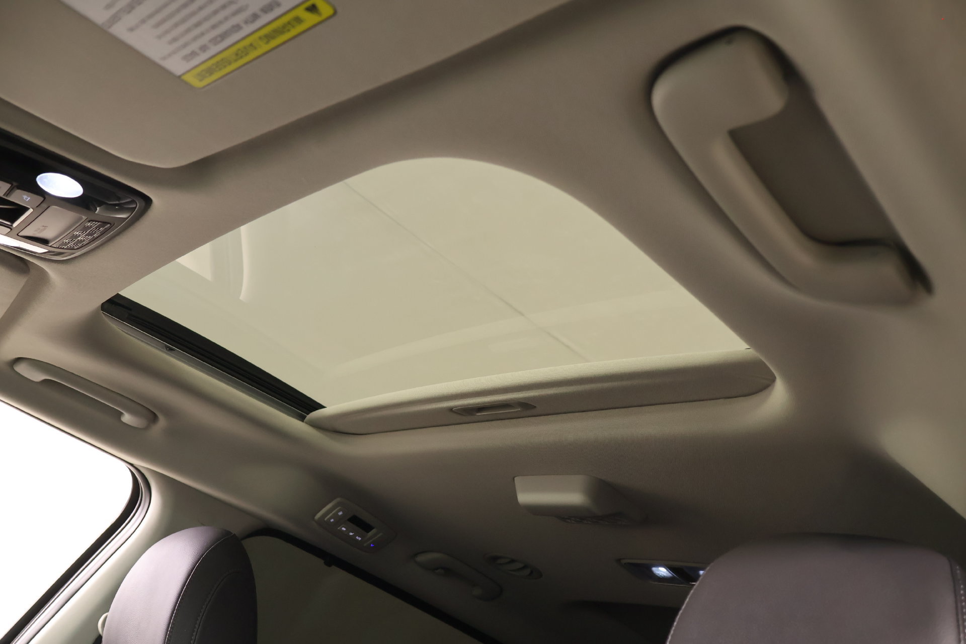 Used 2026 Kia Carnival SX Prestige FWD image 18
