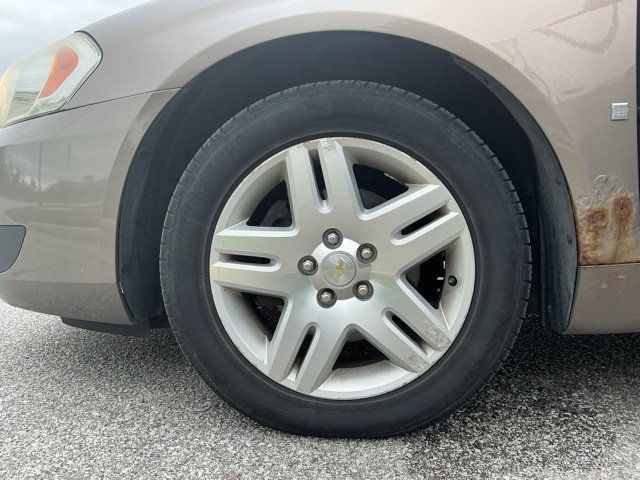Used 2006 Chevrolet Impala LT FWD image 14