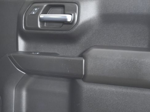 Used 2022 Chevrolet Silverado 1500 Custom Trail Boss w/ Safety Confidence Package image 27