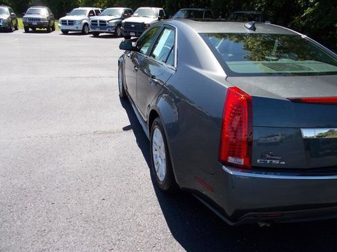Used 2011 Cadillac CTS Luxury image 4