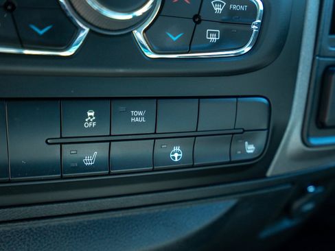 Used 2019 RAM 1500 Express w/ Wheel & Sound Group AWD/4WD image 24