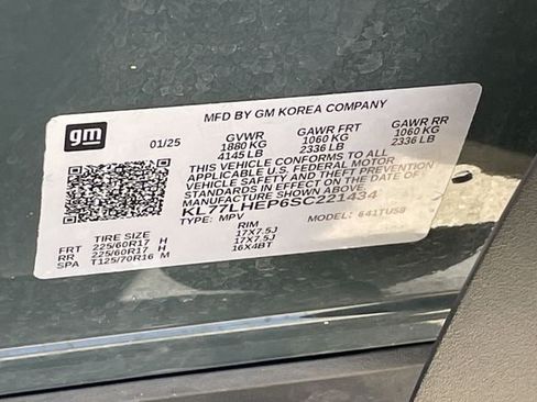 Used 2025 Chevrolet Trax LT FWD image 29