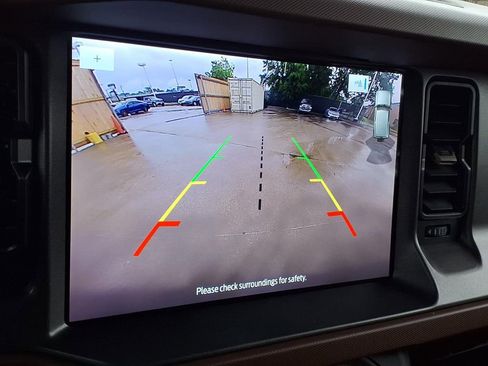 Used 2024 Ford Bronco Outer Banks image 19