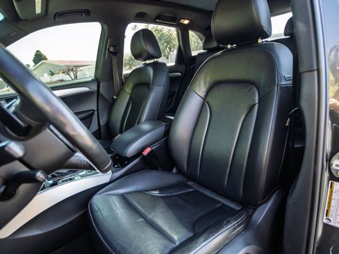 Used 2012 Audi Q5 3.2 Premium Plus image 11