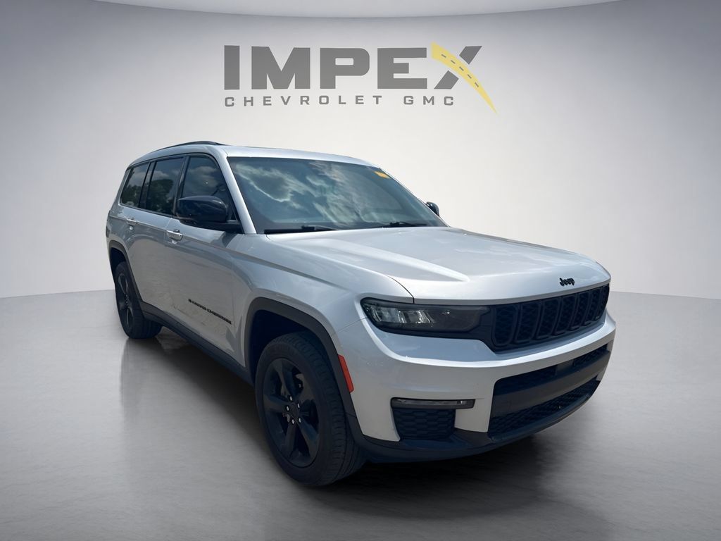 Used 2022 Jeep Grand Cherokee L Limited w/ Black Appearance Package RWD image 7