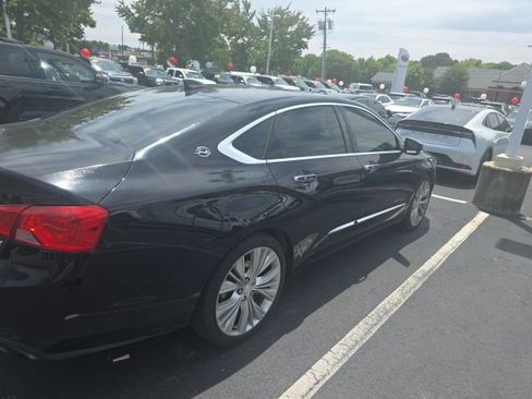 Used 2016 Chevrolet Impala LTZ w/ Enhanced Convenience Package FWD image 12