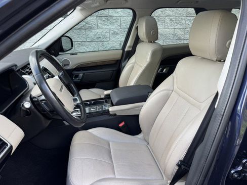 Used 2019 Land Rover Discovery HSE image 7