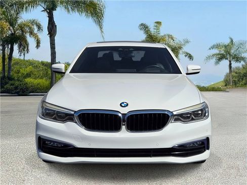 Used 2017 BMW 540i RWD image 3