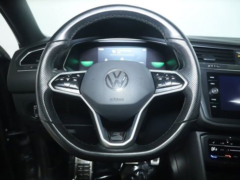 Used 2023 Volkswagen Tiguan SE R-Line FWD image 24