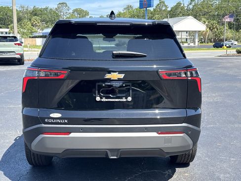 New 2026 Chevrolet Equinox LT w/ Convenience Package II FWD image 7