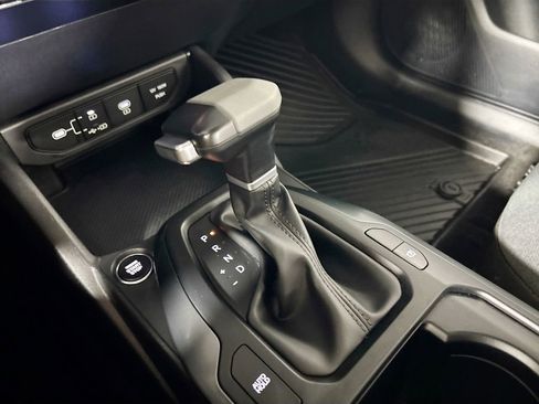 Used 2025 Kia K4 LXS image 17