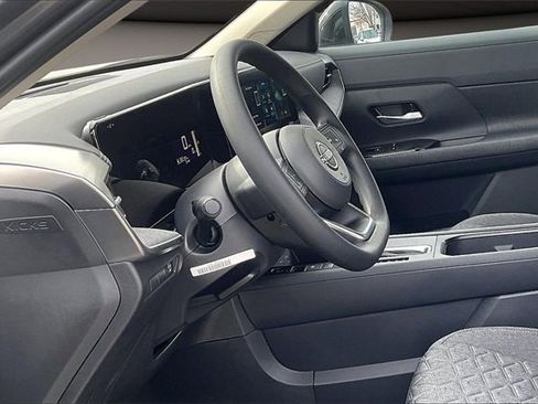 New 2026 Nissan Kicks SV w/ SV Premium Package image 7