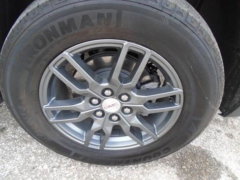 Certified 2025 GMC Acadia Elevation image 28