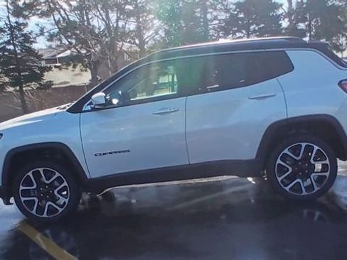 Used 2018 Jeep Compass Limited w/ Navigation Group image 8