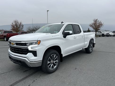 New 2026 Chevrolet Silverado 1500 LT image 3