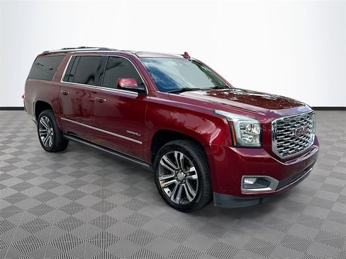 Used 2019 GMC Yukon XL Denali w/ Denali Ultimate Package image 4